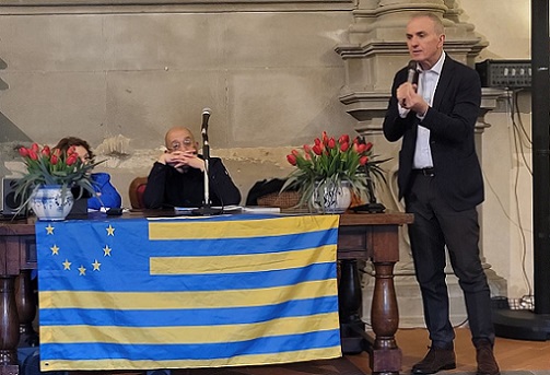 L’EUROPA È AD UNA SVOLTA. ARRENDERSI AL GIOCO AMERICANO, RUSSO O CINESE ASSOLUTAMENTE NO. RIMANERE COSÌ COME SIAMO SAREBBE UN ERRORE GROSSOLANO ED ESIZIALE. È IL TEMPO PROPIZIO PER METTERSI IN CAMMINO VERSO LA COSTITUENTE DEGLI STATI UNITI D’EUROPA.